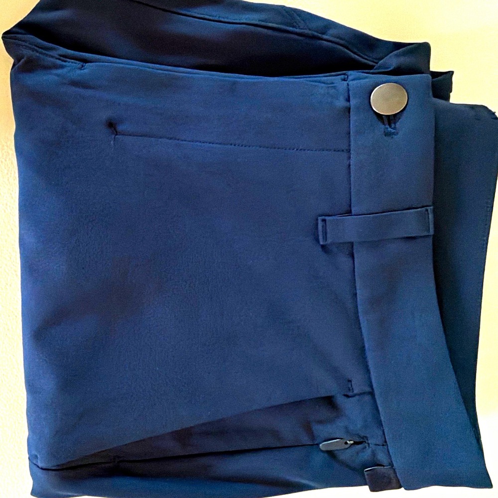 Lululemon Men's Blue Pants Polyester Elastomultiester Button Pockets Solid 31